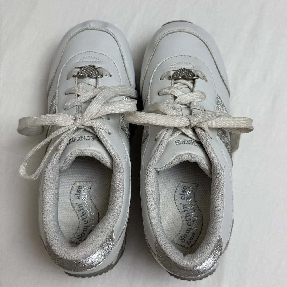 Vintage Y2K Platform Skechers Silver & White Heart Charms Size 9 Retro 90’s